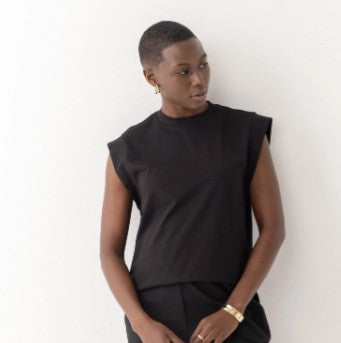 The Sleeveless Shirt