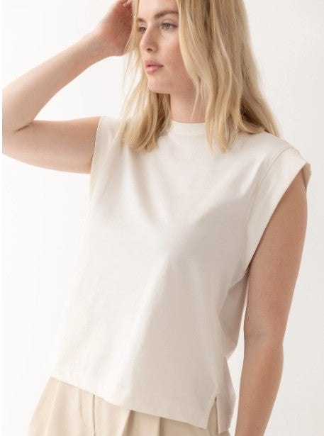 The Sleeveless Shirt