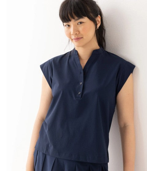 The Sleeveless Shirt