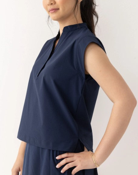 The Sleeveless Shirt
